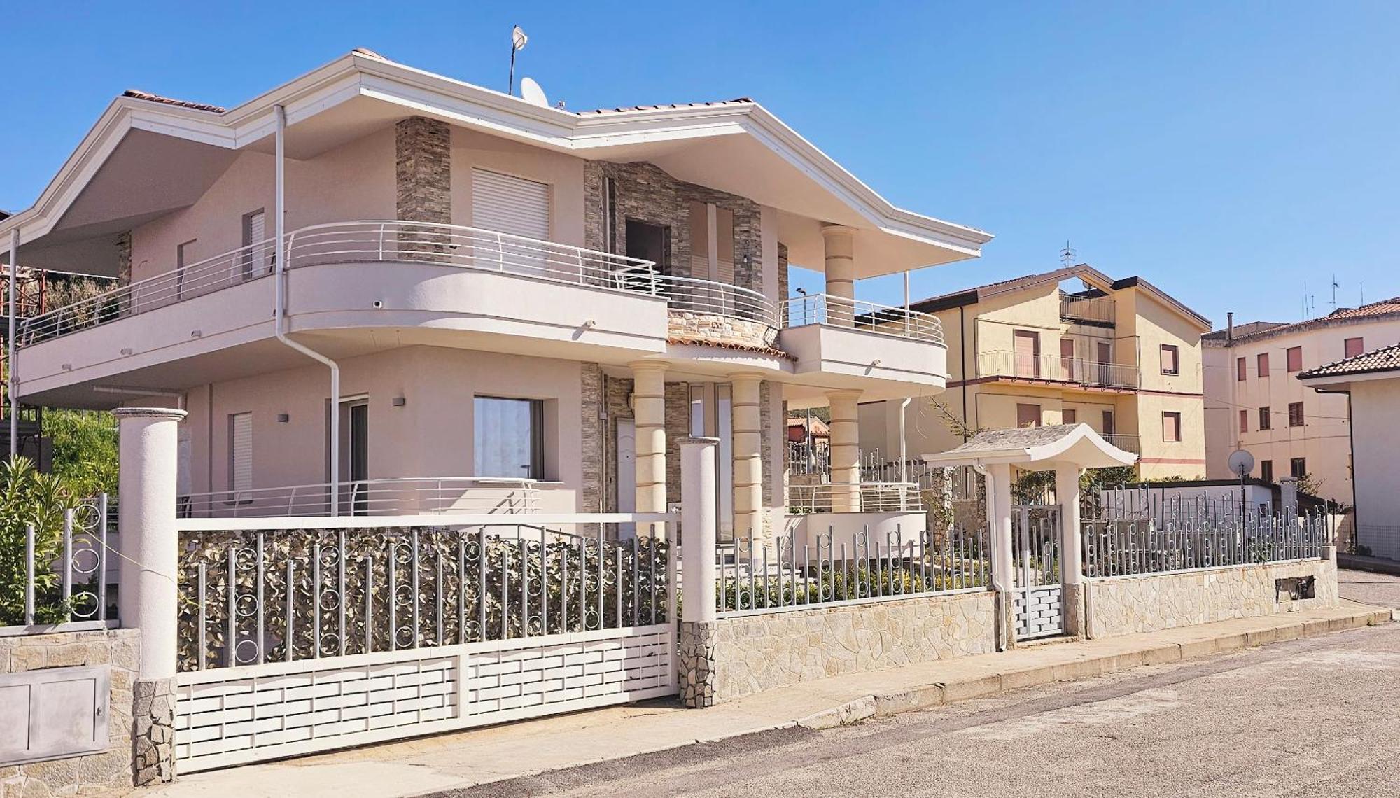 קאפו ואטיצ'אנו Grillo Superior Apartments מראה חיצוני תמונה